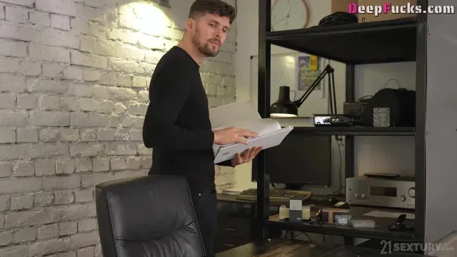 Margot Robbie Shalina Devine 21Sextury Busty Anal